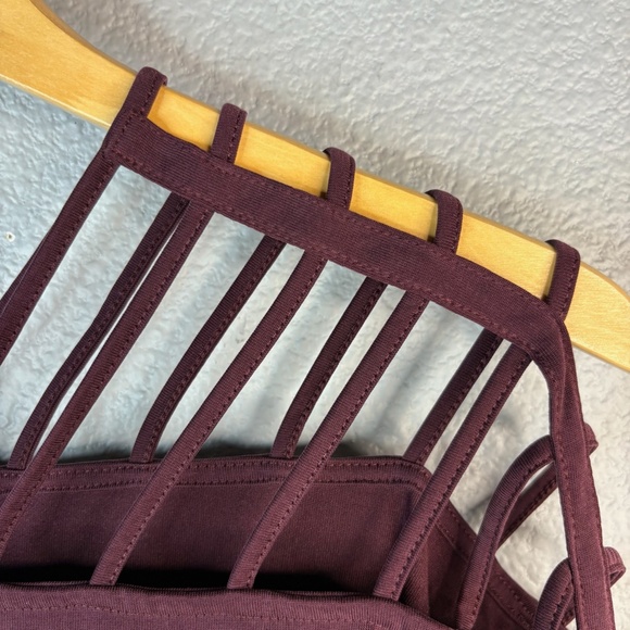 Buckle Black - Maroon Exposed Shoulder Strappy Top - Picture 6 of 7